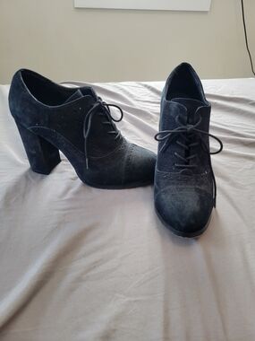 Black Suede Lace-Up Heel Oxford for Women